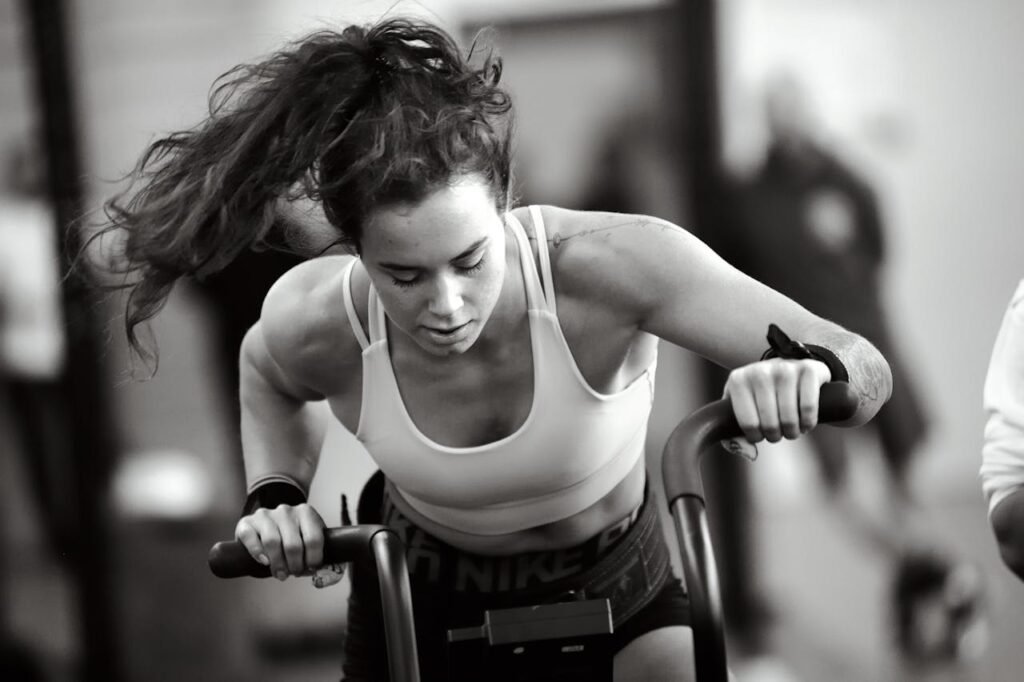 MUSCULAR WOMEN