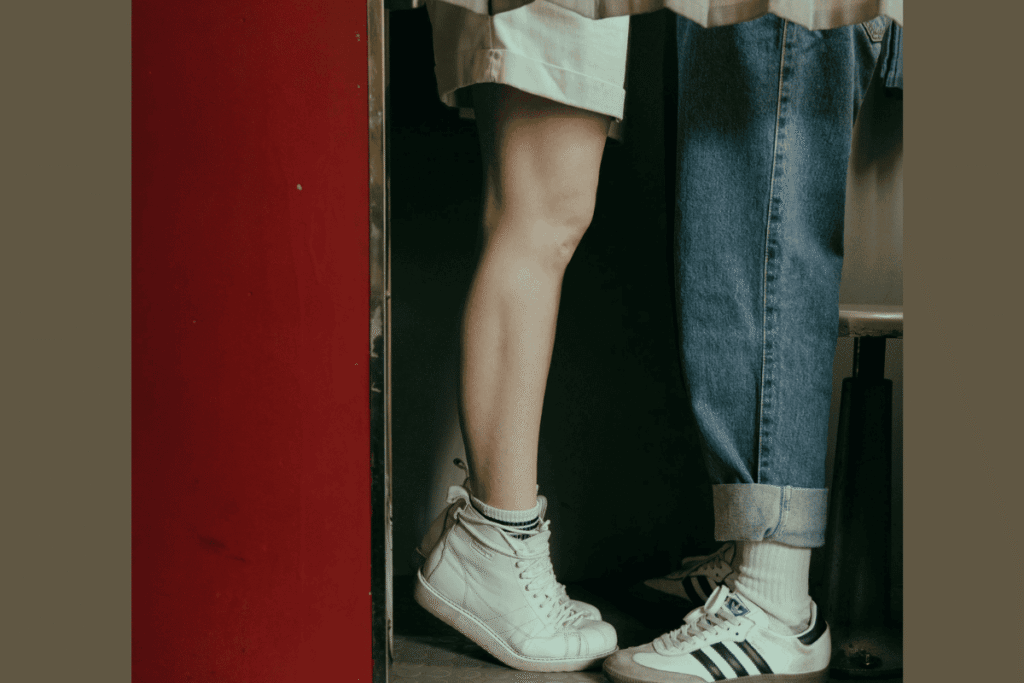 kissing a girl
